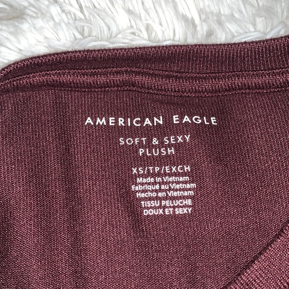 RARELY WORN- burgundy red soft and stretchy sweater!! xs - Picture 2 of 3